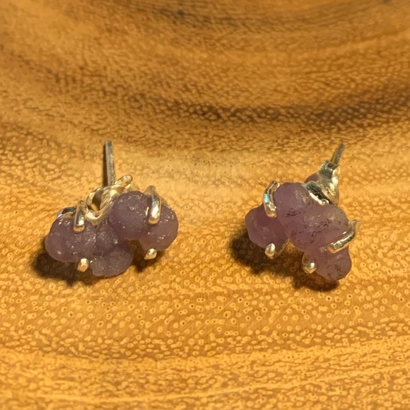 925 Sterling Silver Extreme Rare Purple Grape Chalcedony Stud Earrings Jewelry - Picture 2 of 3